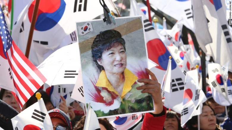 Anh: Su nghiep thang tram day bien co cua ba Park Geun-hye-Hinh-14
